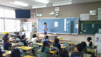 ３年